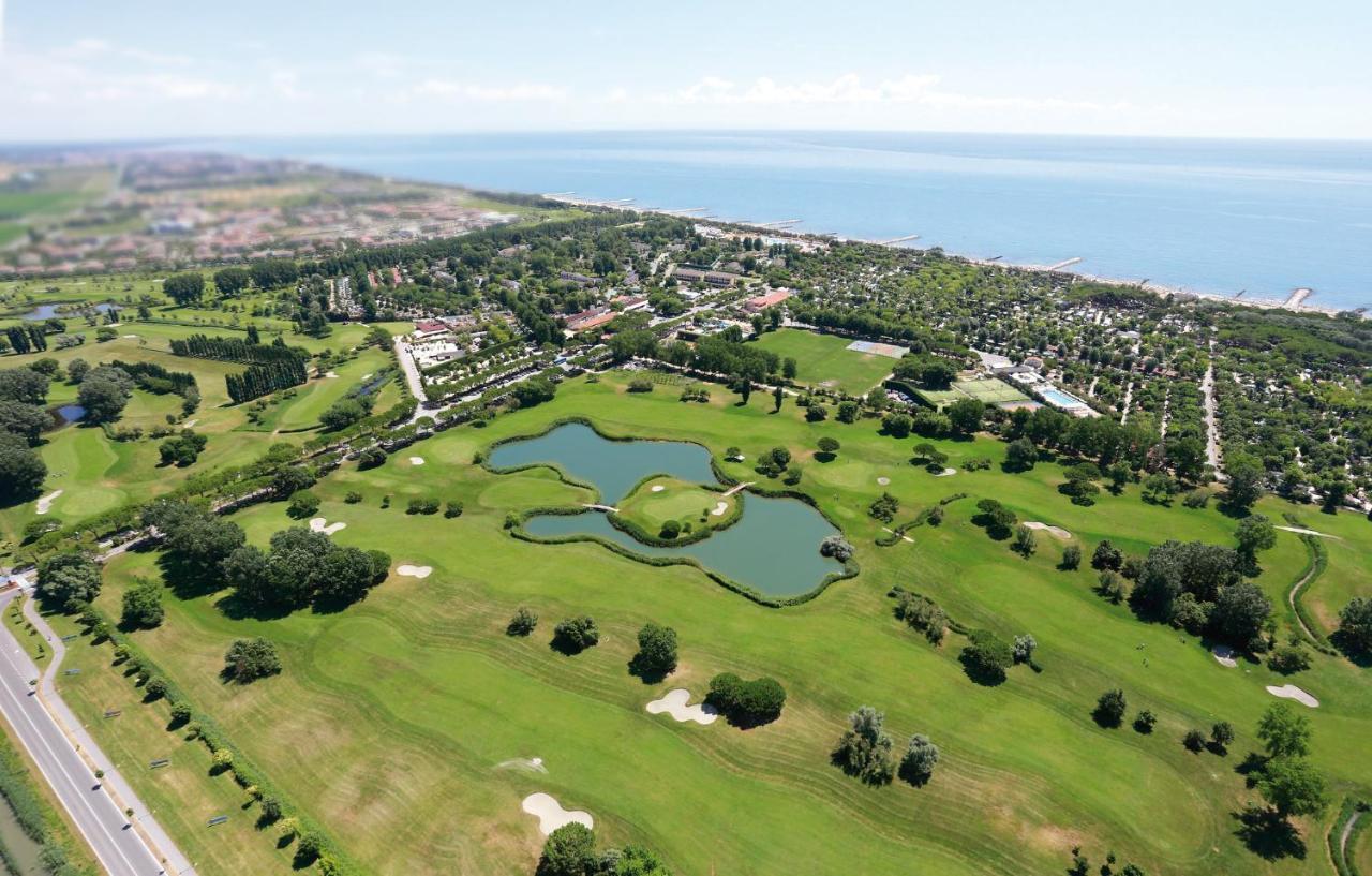 Casa Mobile Gustocamp A Caorle Hotel Bagian luar foto