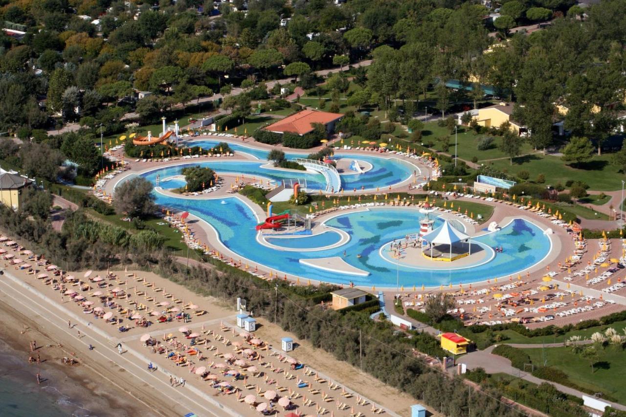 Casa Mobile Gustocamp A Caorle Hotel Bagian luar foto