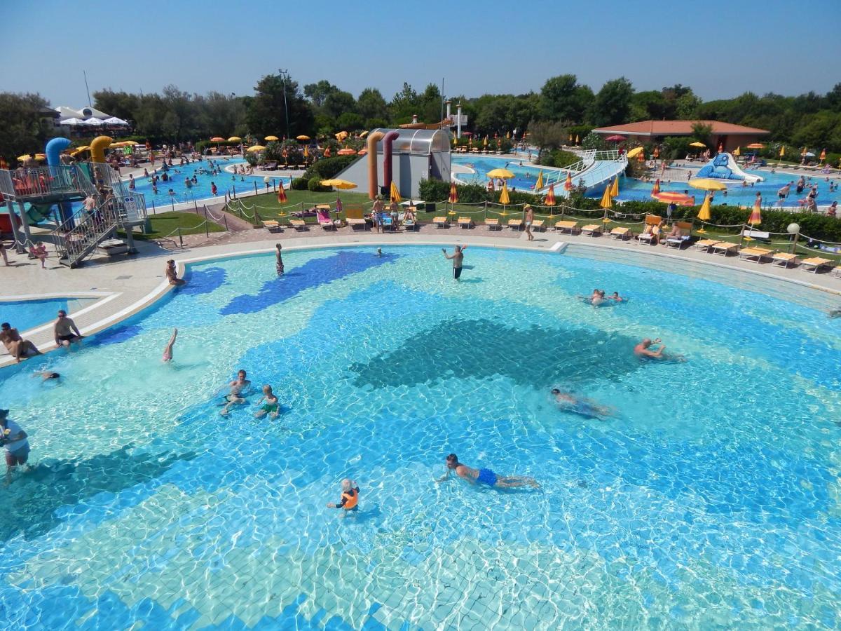 Casa Mobile Gustocamp A Caorle Hotel Bagian luar foto