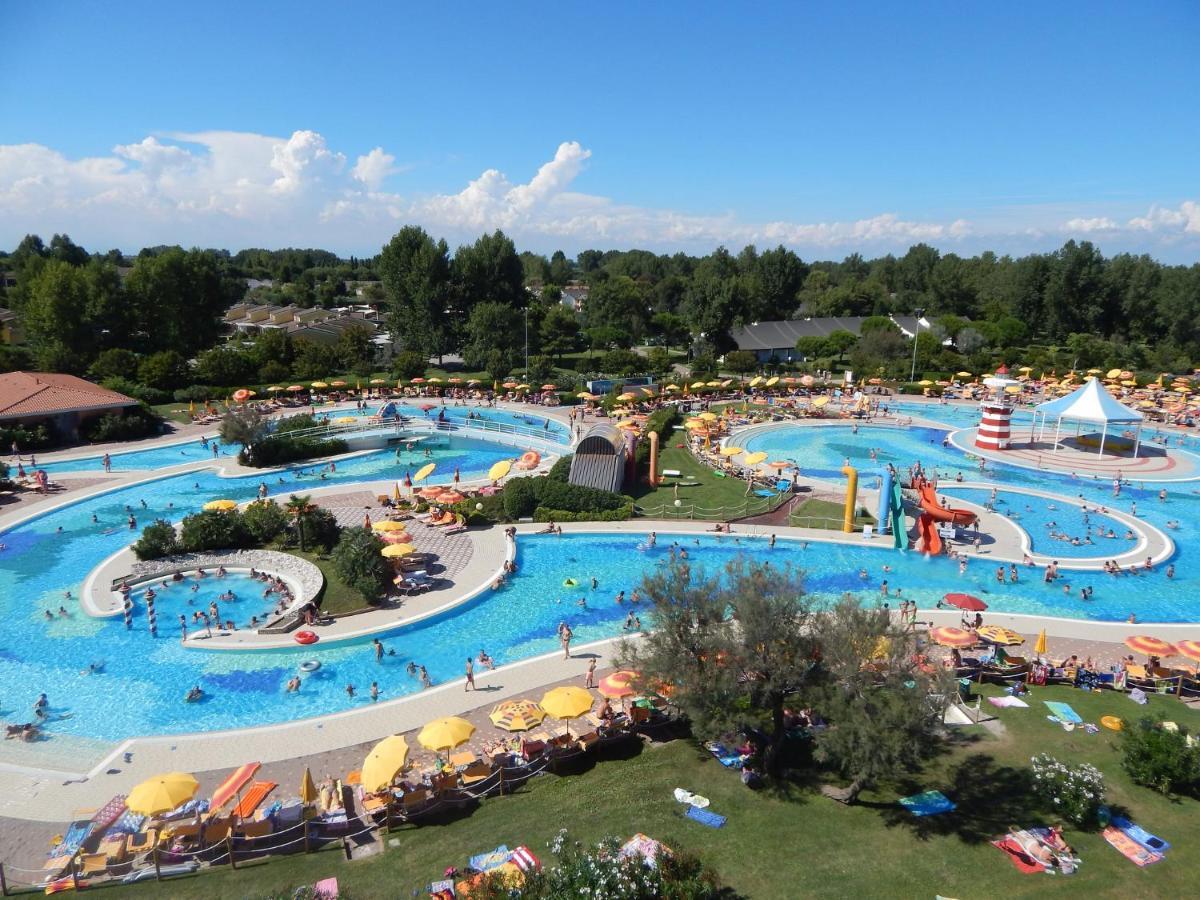 Casa Mobile Gustocamp A Caorle Hotel Bagian luar foto