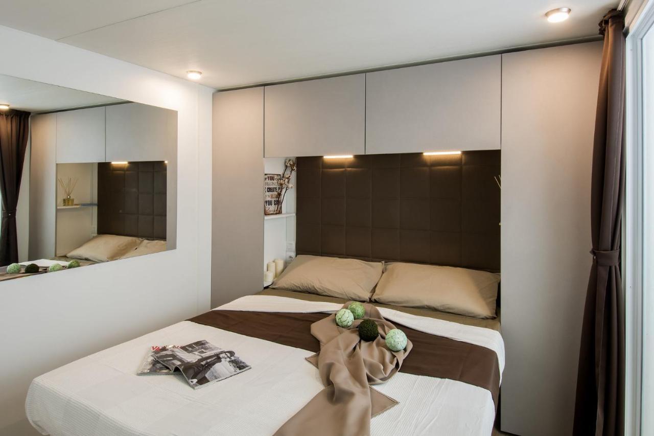 Casa Mobile Gustocamp A Caorle Hotel Bagian luar foto
