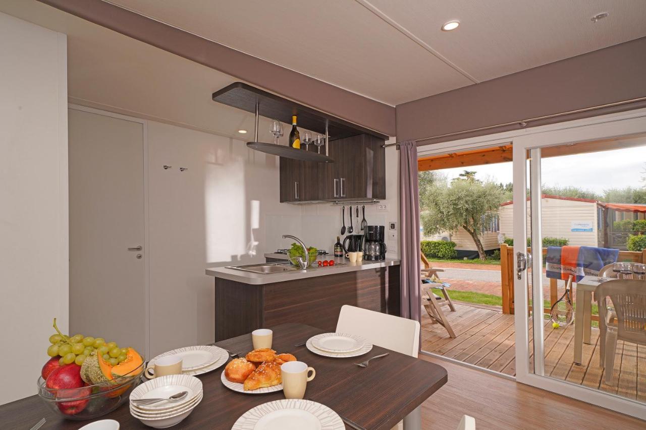 Casa Mobile Gustocamp A Caorle Hotel Bagian luar foto