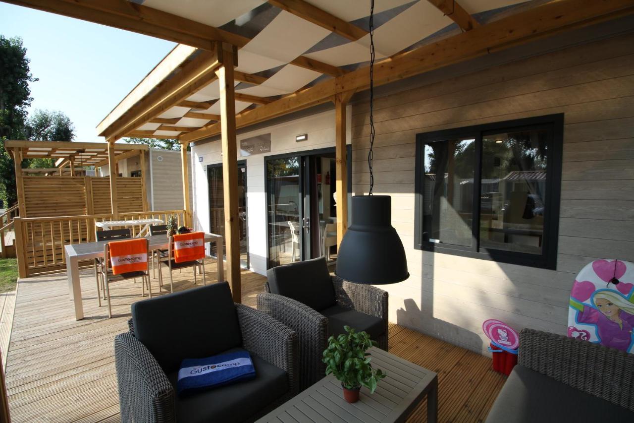 Casa Mobile Gustocamp A Caorle Hotel Bagian luar foto
