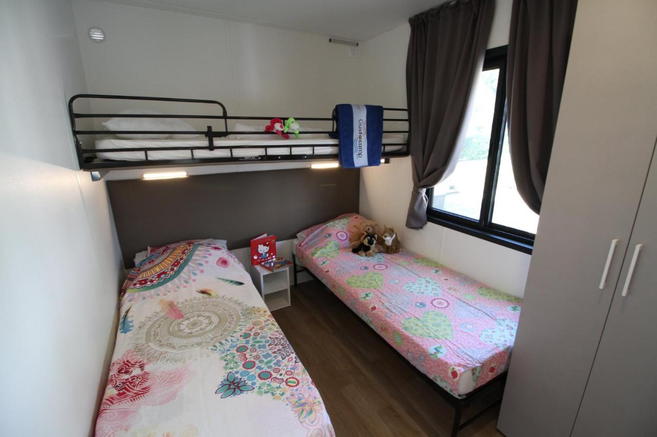 Casa Mobile Gustocamp A Caorle Hotel Bagian luar foto